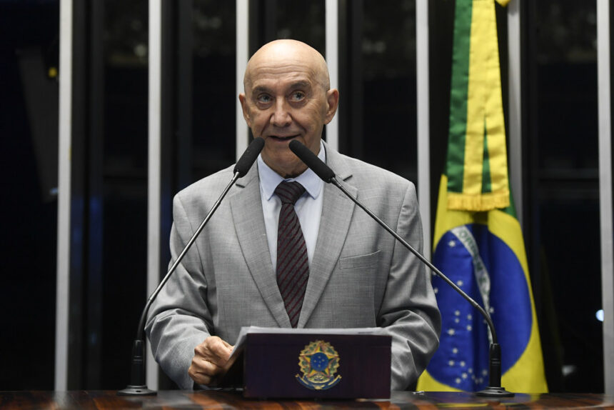 Confúcio Moura afirma que o Brasil deve enfrentar o crime com mais investimentos em educação e não em armas
